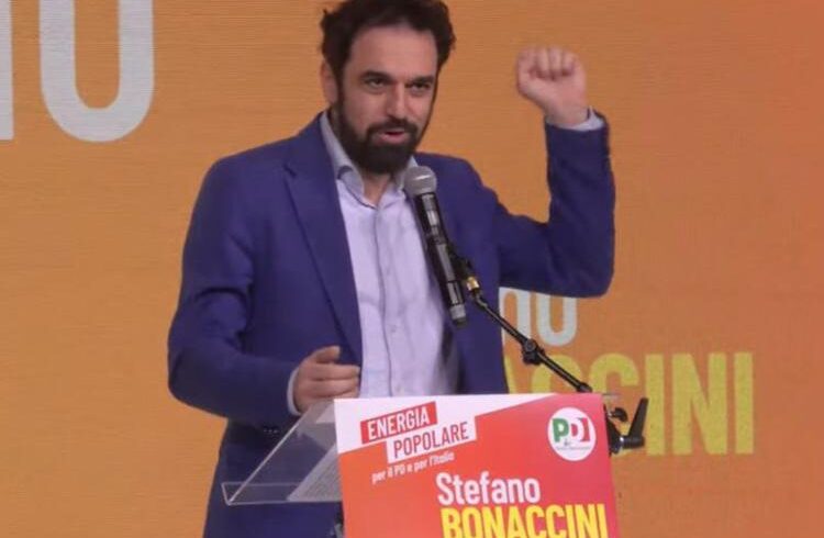 Pd, l’ex pentastellato Dino Giarrusso annuncia l’adesione: “Con Bonaccini per un centrosinistra forte”