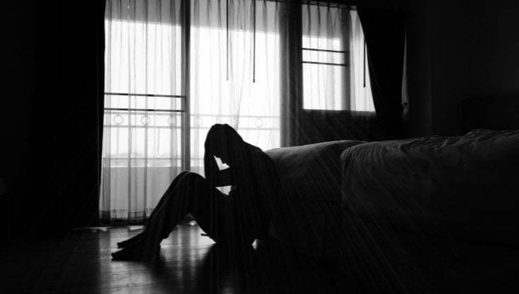 Tragedia a Paternò, giovane si toglie la vita in casa: è accaduto nel pomeriggio
