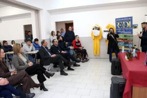 Paternò, un depuratore per gli studenti dell’istituto ‘Redi’: si riduce l’uso delle bottiglie di plastica