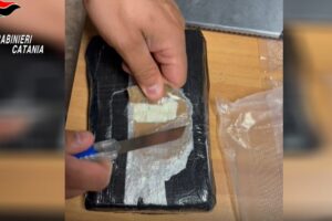 Catania, sgominata banda specializzata in furti di auto, moto e spaccio di droga: 15 indagati (VIDEO)