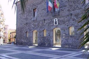 Randazzo, “Terra bruciata”: Gip archivia posizione del sindaco e del presidente del Consiglio comunale. Niente voto di scambio
