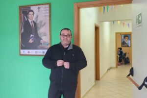 Catania, il ‘miracolo’ di Don Fabio contro la dispersione scolastica a Librino: grazie all’8 per mille