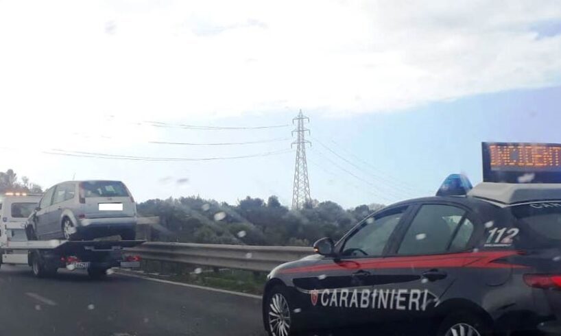 Paternò, scontro tra auto sullo svincolo di via Vittorio Emanuele: ci sono feriti