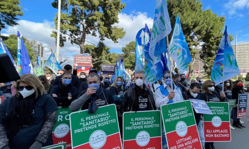 Catania, ospedale “Cannizzaro” risarcisce 3 infermieri demansionati: sentenza del giudice del lavoro