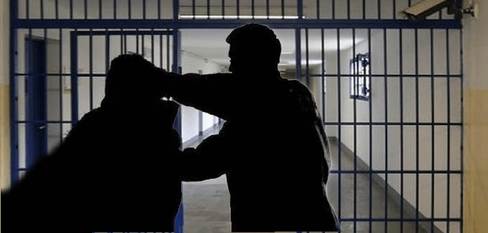 Catania, detenuto aggredisce vicecomandante e agente nel carcere minorile di Bicocca. Sappe: “Dobbiamo lasciarci le penne?”