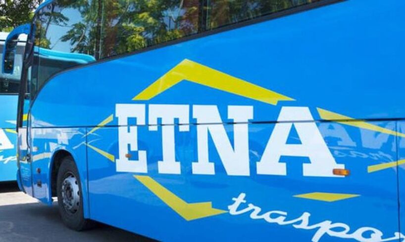 Caltagirone, bus di linea si scontra con auto sulla Catania-Gela: 5 feriti