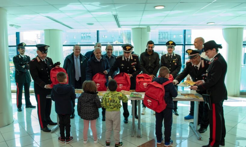 Catania, gadget dell’Arma ai piccoli degenti di Oncoematologia pediatrica del Policlinico