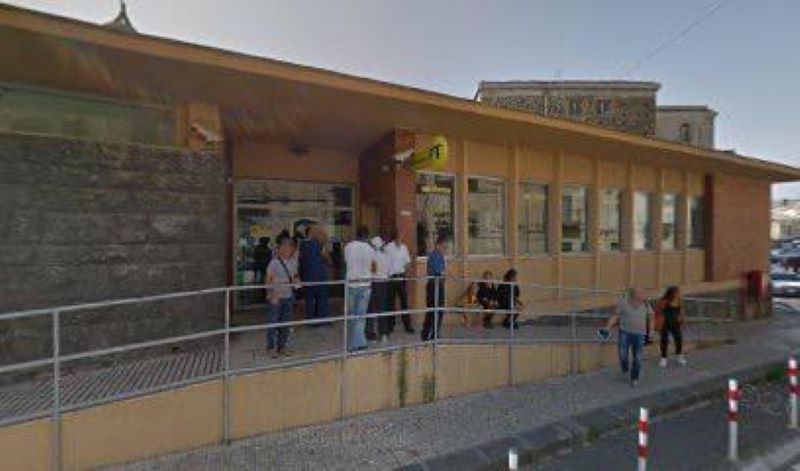 Adrano, riapre l’Ufficio postale di via Duca di Misterbianco: dopo mesi di disagi