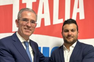 Sant’Alfio, il consigliere Neglia aderisce a Forza Italia. Il commissario etneo Falcone: “Lavoreremo fianco a fianco”