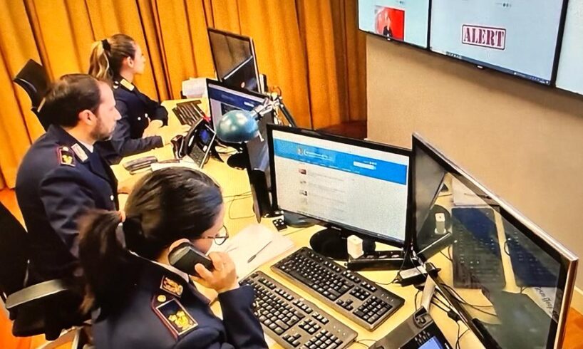 Operazione ‘Grandi Firme’: perquisizioni tra Catania e Napoli per vendite online di abiti e accessori falsi “griffati”