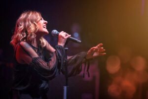 Zafferana Etnea, il 7 agosto Irene Grandi in blues: all’anfiteatro ‘Falcone e Borsellino’