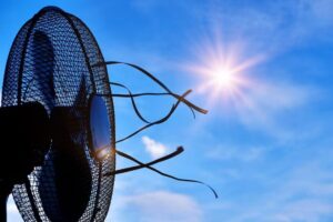 Distacchi corrente elettrica nel Catanese: da Protezione Civile regionale ‘raccomandazione’ ai sindaci dei comuni colpiti