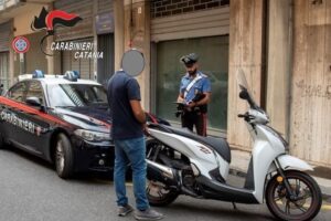 Catania, tolleranza zero contro i “senza casco”: multe a 70 centauri e sanzioni per 6 mila euro