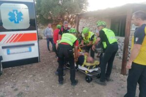 Soccorso alpino interviene sull’Etna e a Cassibile: interventi per anziano cacciatore e un escursionista