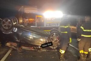 Adrano, incidente stradale sulla SS 284: feriti due giovani