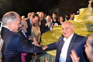 Bronte, la Sagra del Pistacchio chiude col botto: torta gigante per festeggiare il successo