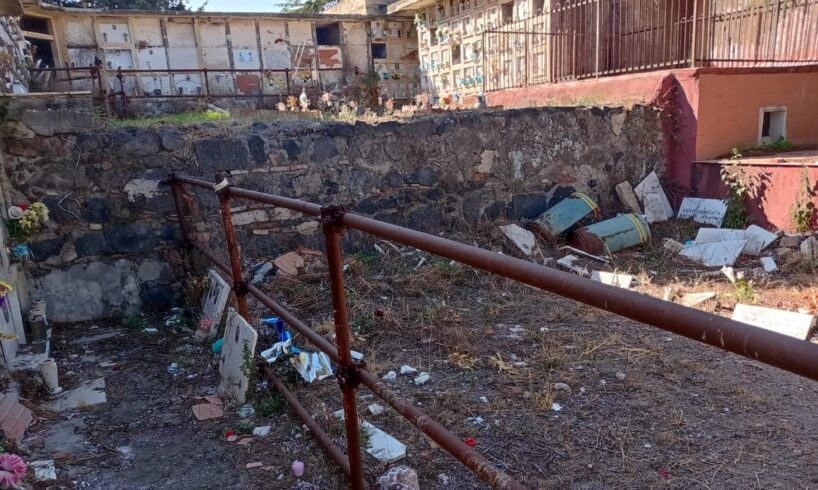 Paternò, denuncia del Pd su cimitero monumentale e tombe di famiglia: “Promesse e ritardi dall’amministrazione”