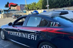 Catania, guida contromano e poi tenta fuga all’alt dei Carabinieri: 38enne arrestato