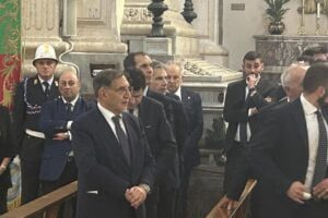 Catania, anche Ignazio La Russa ai funerali di Nino Strano in Cattedrale: “E’ stato uno degli amici più cari”