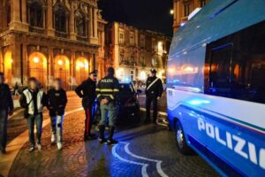 Catania, Natale in sicurezza: controlli delle forze dell’ordine nei luoghi di ritrovo