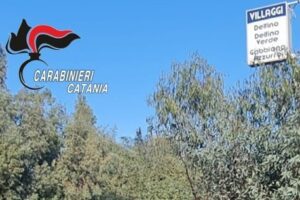 Catania, 55enne ubriaco ai domiciliari per maltrattamenti alla moglie: “Ti ammazzo come un agnello”
