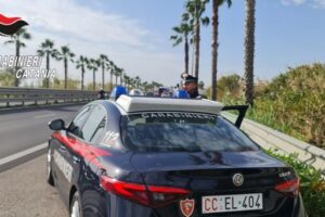 Catania, 38enne tenta rapina al distributore di benzina nei pressi del Faro Biscari: arrestato