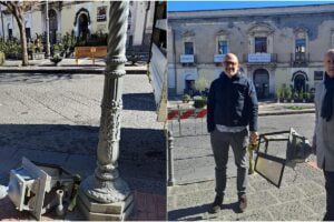 Paternò, vandali in Piazza Umberto staccano la parte alta di un lampione: probabile raid notturno