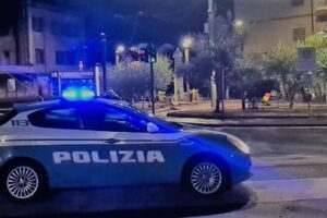Catania, donna di 20 anni fugge durante un controllo della Polizia: inseguita fino a casa