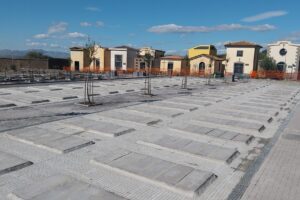 Paternò, verso il completamento le 310 tombe del cimitero di via Balatelle: Comune ufficializza la consegna