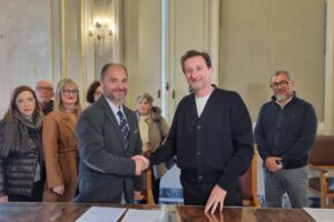 Belpasso, Comune firma protocollo con Associazione familiari vittime strada: in programma azioni comuni per la sicurezza