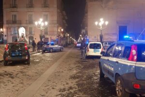 Paternò, Carabinieri e Polizia controllano il territorio dopo risse e accoltellamenti tra stranieri