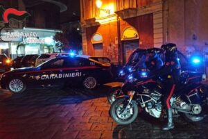 Catania, 22enne viaggiava in auto con la patente falsa: denunciato