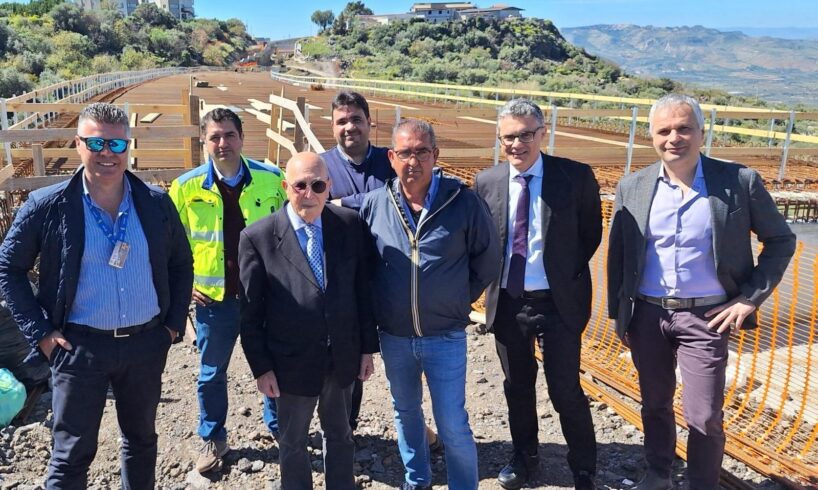 SS 284, entro l’anno l’apertura del nuovo tratto Bronte-Adrano. Firrarello: “È un’opera d’arte” (VIDEO)