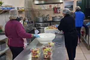 Paternò, la mensa della Bisaccia del Pellegrino non chiude: intesa tra Comune e Caritas