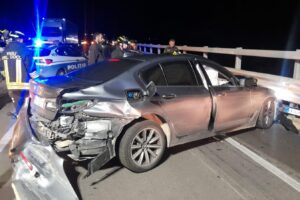 Scontro frontale a Capodarso tra furgone e auto: 1 morto e nove feriti