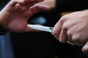 Catania, rapina a sangue: ferito titolare di un negozio di pesce