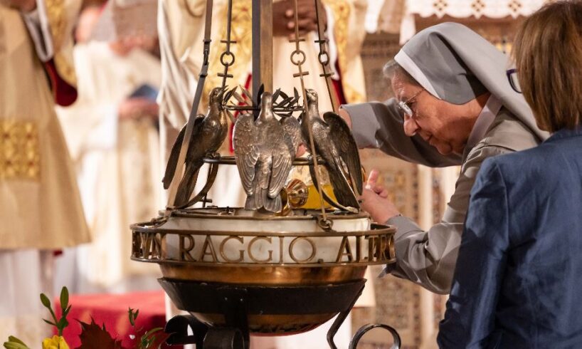 Da Adrano olio di oliva per la lampada votiva sulla tomba di San Francesco: Comune aderisce a iniziativa Regione