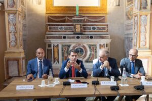 Fondazione Federico II, murales in tutta la Sicilia con gli eroi della lotta alla mafia: s’inizia da Paternò (VIDEO)