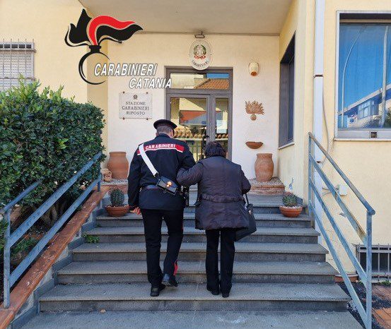 Riposto, due finti carabinieri tentano di truffare anziana: rintracciati e arrestati in flagranza