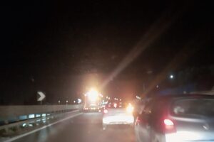 Motta S.Anastasia, scontro tra due auto sulla SS 121: due persone rimaste ferite