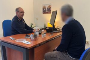 Catania, 21enne si autodenuncia dopo furto d’auto: “Sono dipendente dal crack, aiutatemi”