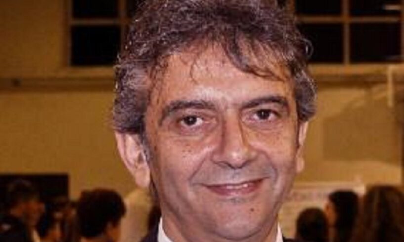 Riposto, lutto cittadino per la scomparsa dell’ex sindaco Spitaleri: camera ardente nel salone del Municipio