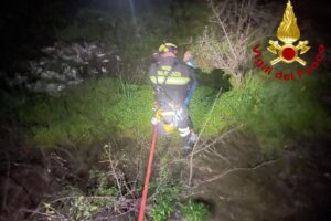 Scordia, salvataggio per 16enne bloccato su un costone roccioso in c.da Grotta del Drago
