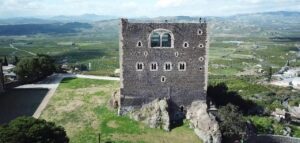 Paternò, la torre medievale di Hybla Major e il museo che non c’è: dopo 60 anni riaffiora la lettera ‘terribile’ di un turista