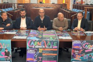 Biancavilla, 6 carri allegorici e sfilate di costumi per il Carnevale: Fabio Rovazzi al gran finale