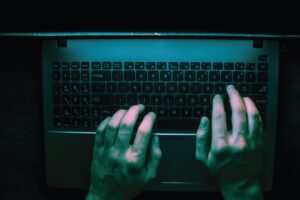 Da Catania operazione in tutta Italia contro la pedopornografia: 34 arresti e 100 perquisizioni