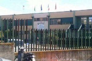 Catania, aggressione a due insegnanti: una docente finisce in ospedale