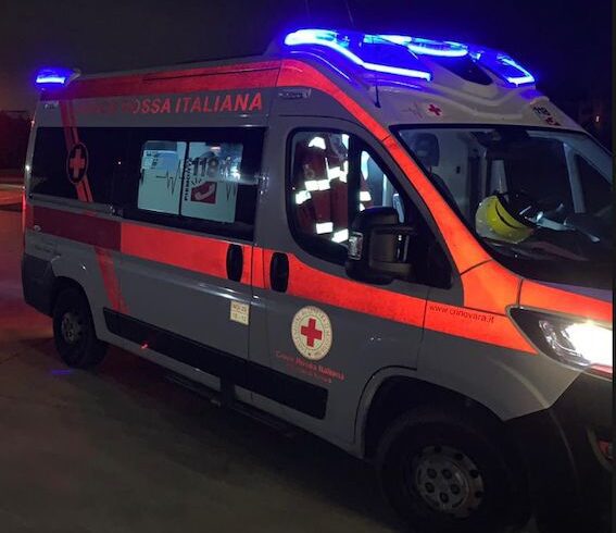 Catania, moto si schianta contro un muro: morti i due giovani a bordo