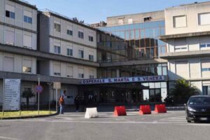 Acireale, dimesso dall’ospedale paziente di 59 anni paralizzato da tossina botulinica