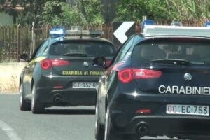 Mafia, blitz tra Catania e Messina: 39 indagati. Nel cimitero di Giarre la base della droga. Clan Cappello aiutò candidato Ars